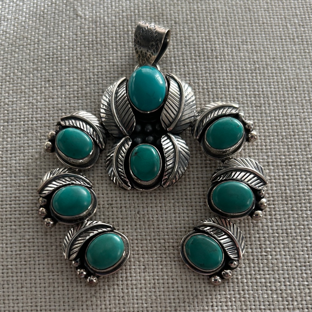 Elegant Silver And Turquoise Jewelry Pendant